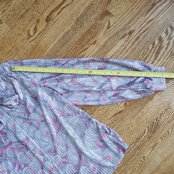 (10) D'Allaird's Made in Canada Vintage Blouse Bow Tie Neck Satin Soft Silky - Picture 5 of 7